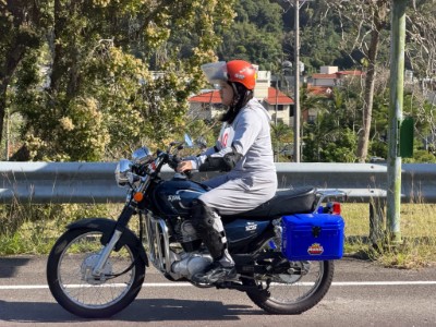 圖四、女性考生進行負重跑走測驗 (新竹分署提供)